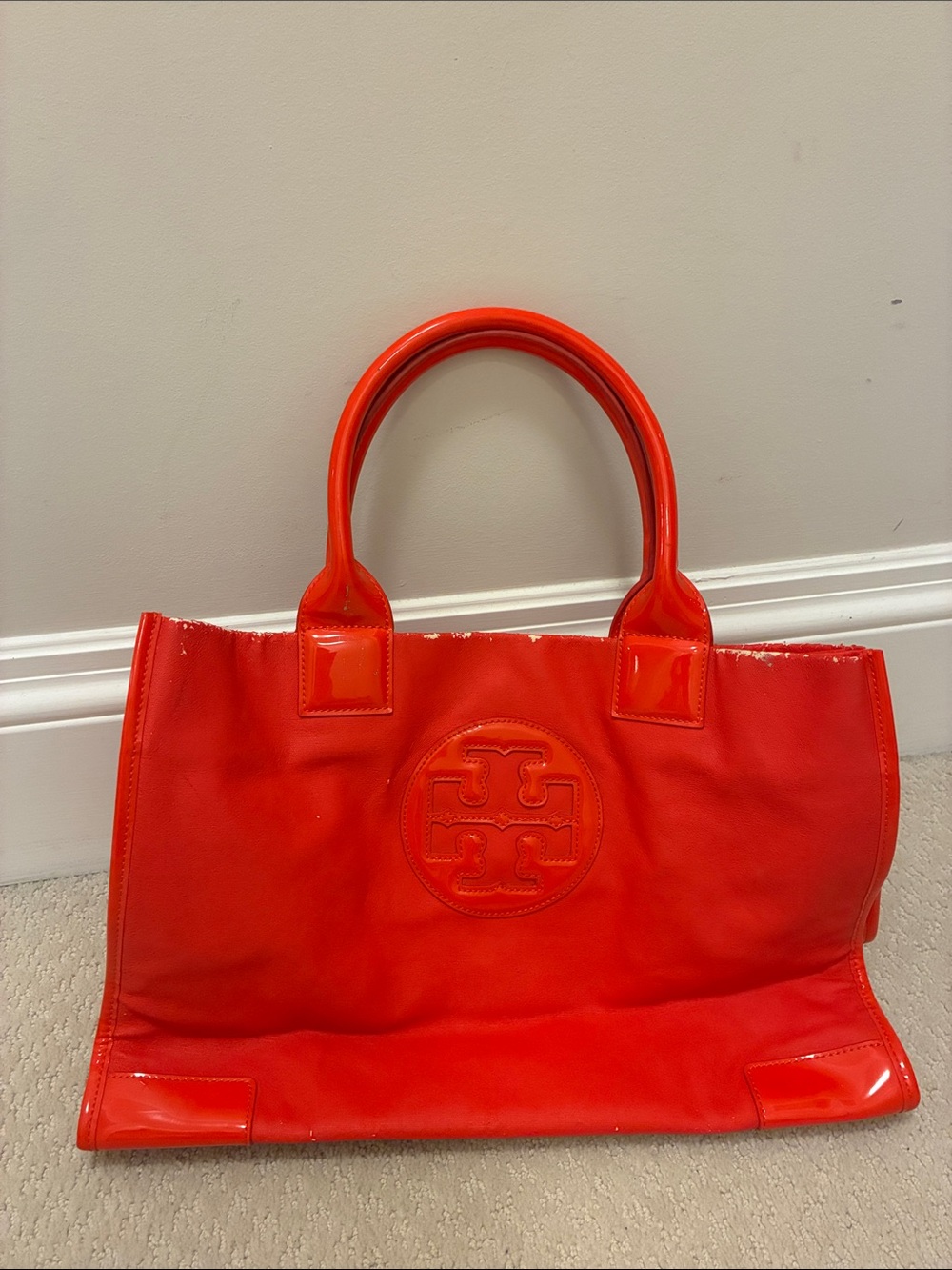 Tory Burch Ella Tote Bag Red Nylon Patent Leather Big Logo Distressed Edge👝